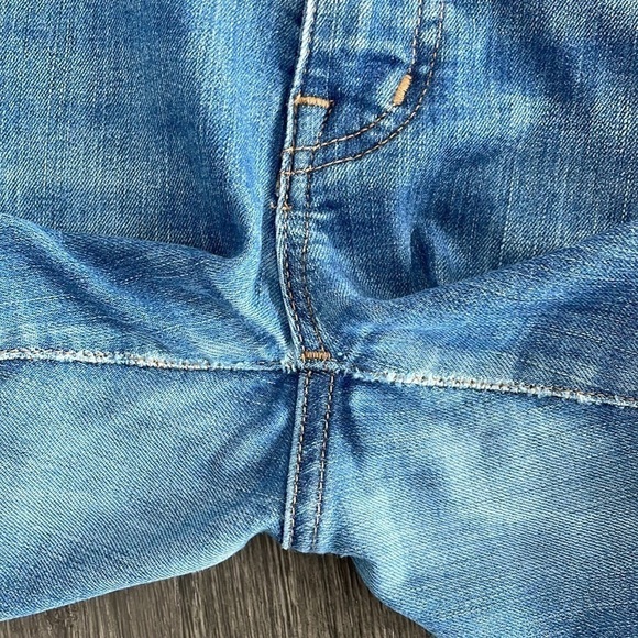 Sz27 Madewell 9” Mid-Rise Skinny and Distressed in a Medium Light Wash GUC - Picture 13 of 14